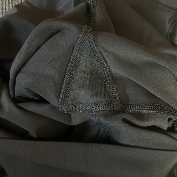 Lululemon Tied To It Crop 21" - Picture 7 of 7